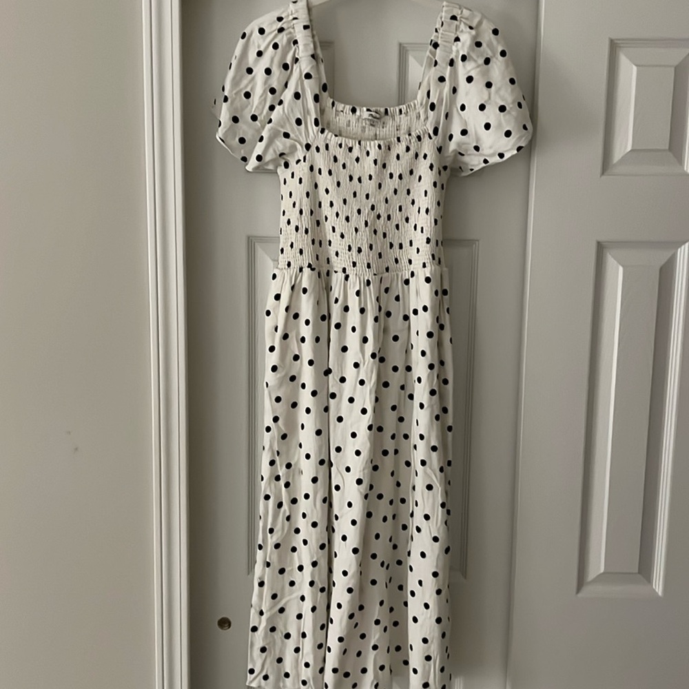 EUC Madewell Lucie Smocked Midi Dress with black and white polka dots